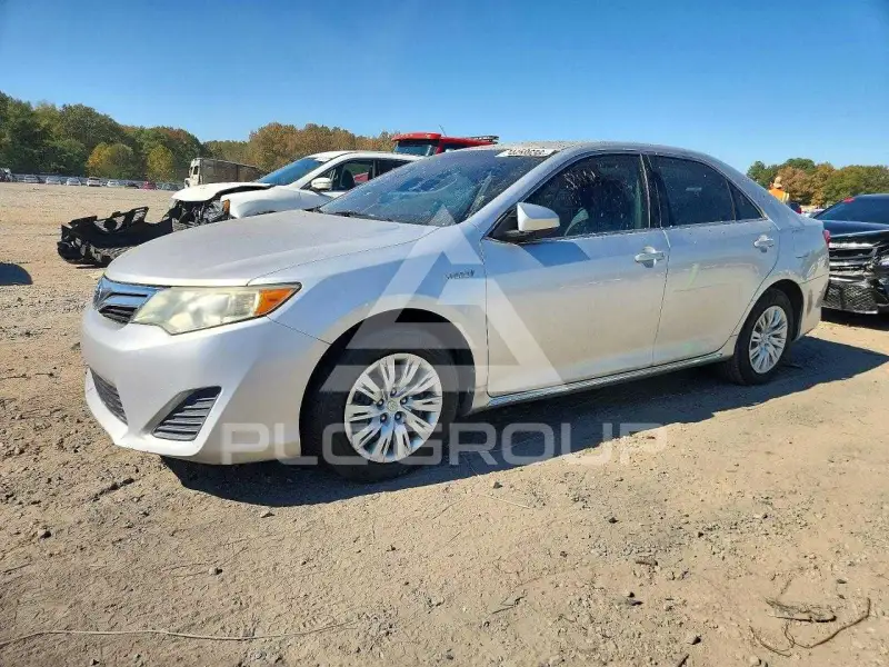 2013 Toyota CAMRY photo