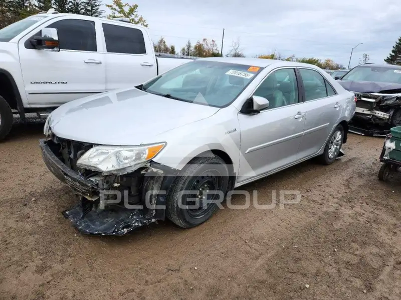 2013 Toyota CAMRY фото