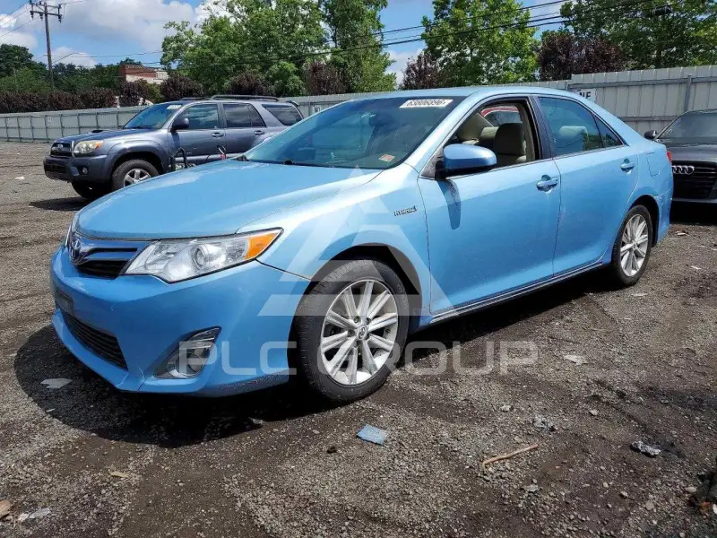 2013 Toyota CAMRY photo
