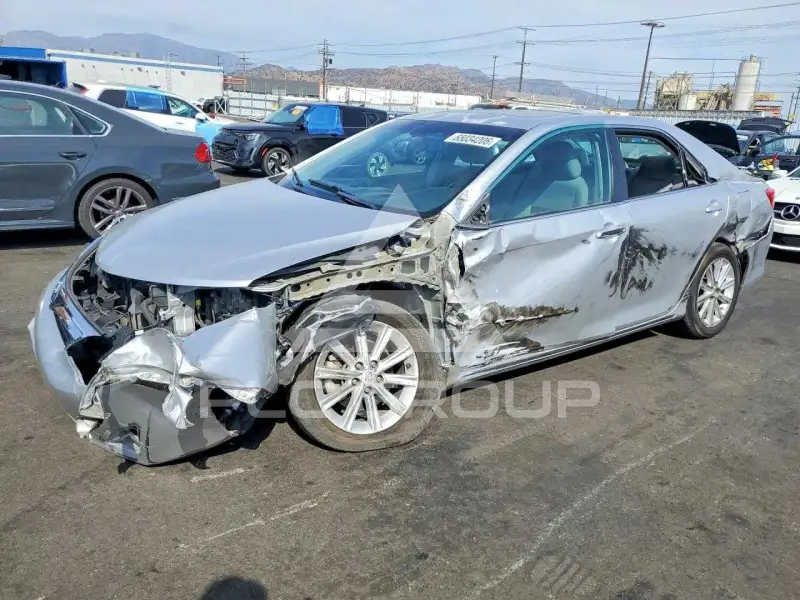 2013 Toyota CAMRY фото