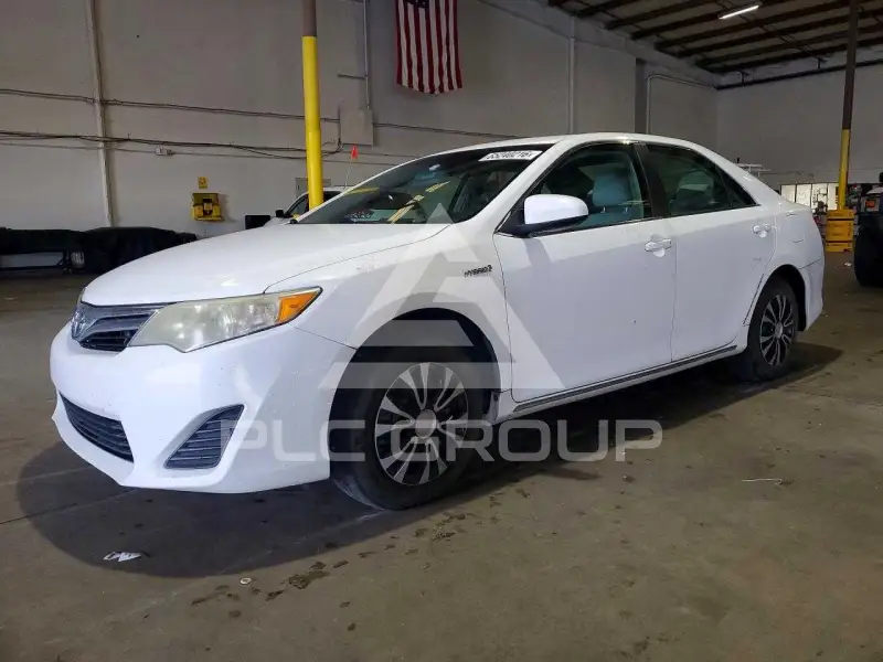 2013 Toyota CAMRY фото