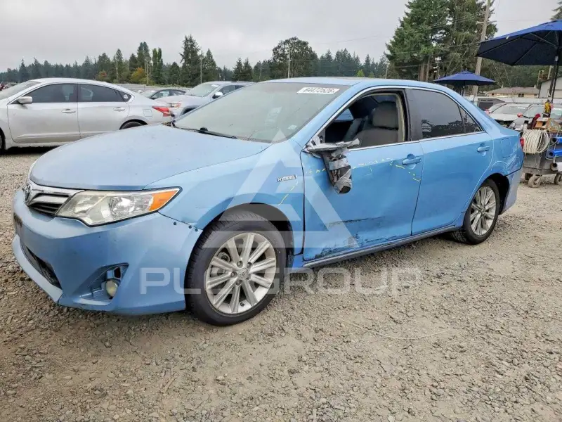 2013 Toyota CAMRY photo