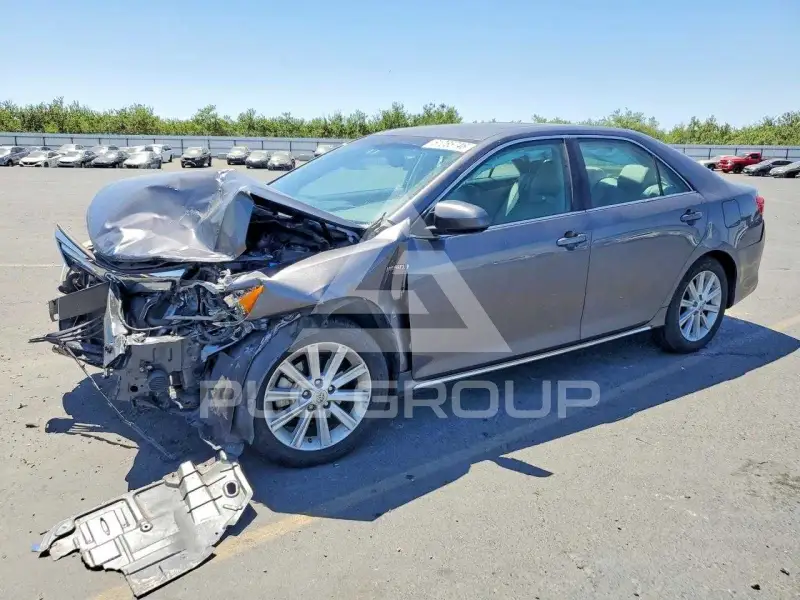2013 Toyota CAMRY photo
