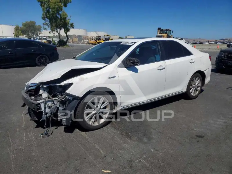 2013 Toyota CAMRY фото