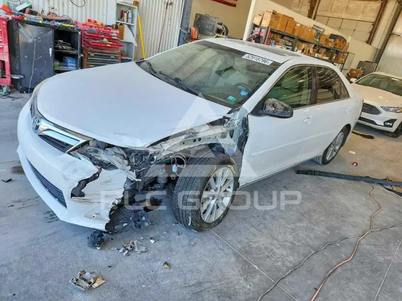 2013 Toyota CAMRY photo