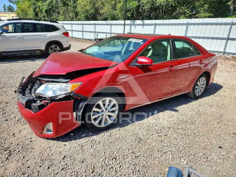 2013 Toyota CAMRY фото