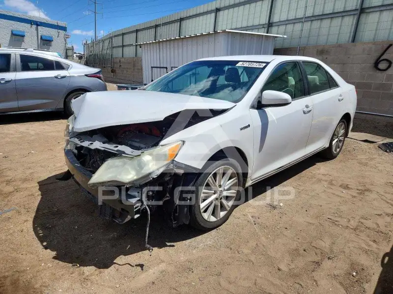 2013 Toyota CAMRY photo