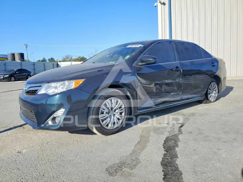 2013 Toyota CAMRY фото