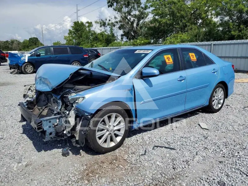 2013 Toyota CAMRY фото
