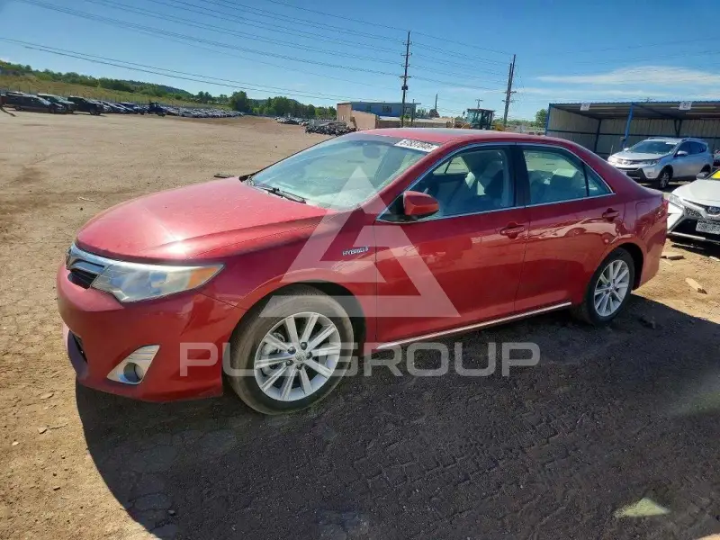2013 Toyota CAMRY фото