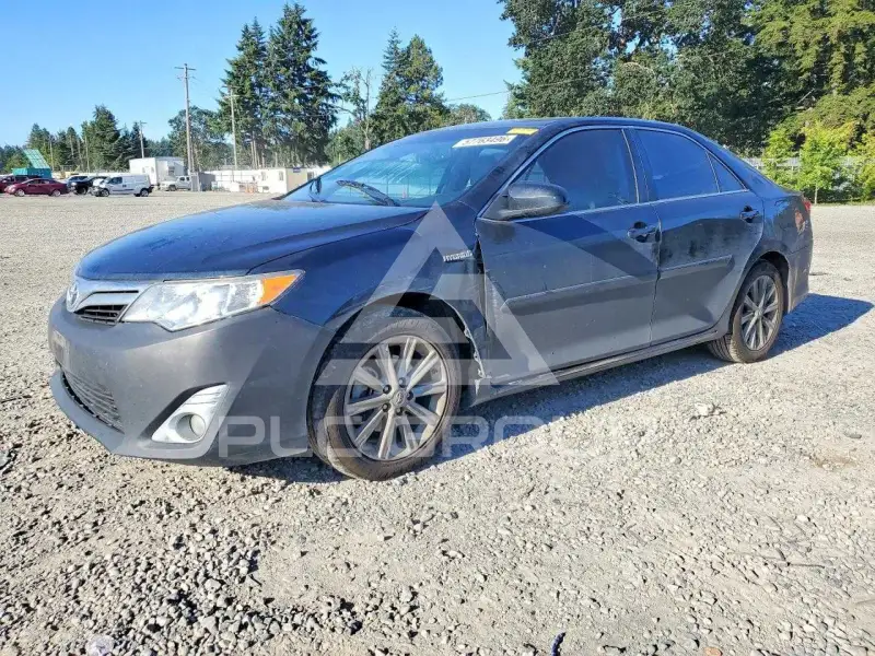 2013 Toyota CAMRY photo