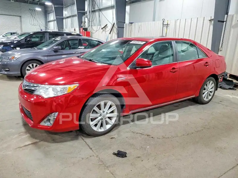 2013 Toyota CAMRY photo