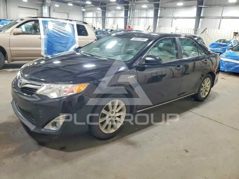 2013 Toyota CAMRY фото