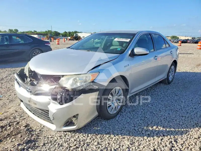 2013 Toyota CAMRY фото