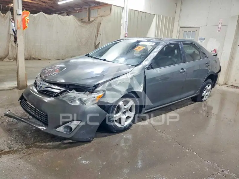 2013 Toyota CAMRY photo