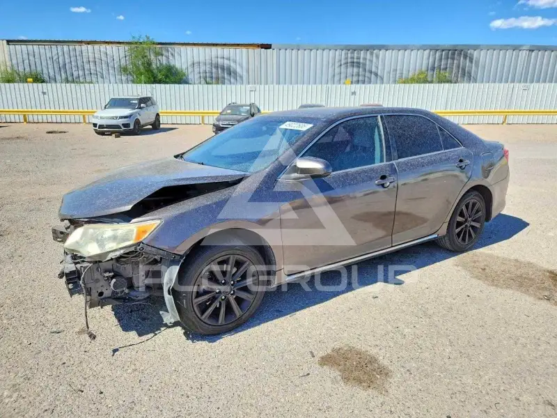 2013 Toyota CAMRY фото