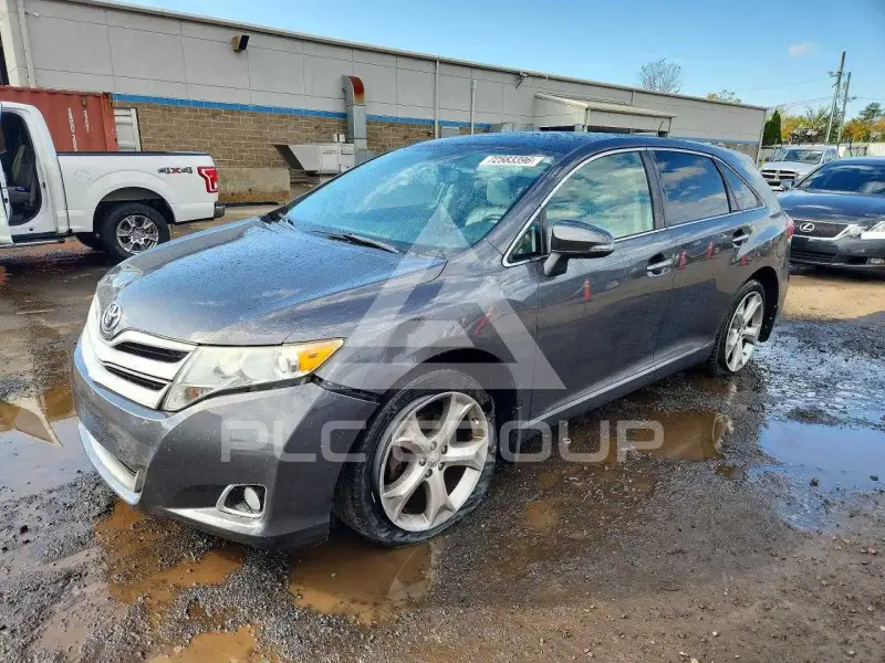 2013 Toyota VENZA photo