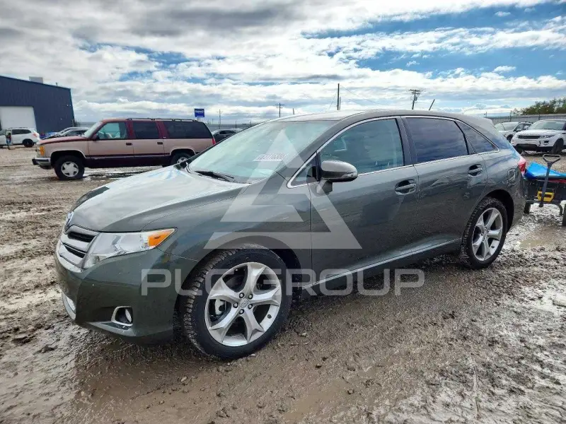 2013 Toyota VENZA photo