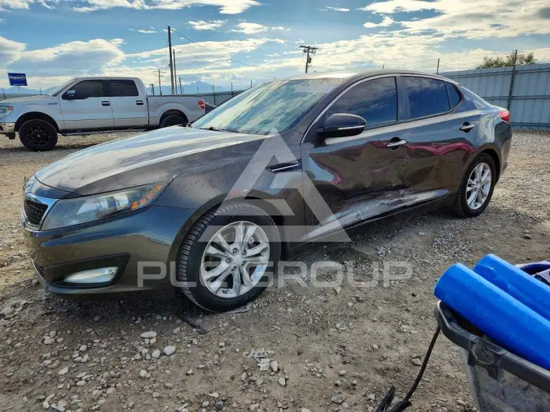2013 KIA Optima photo