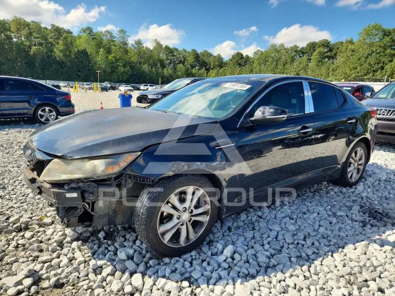 2013 KIA Optima фото