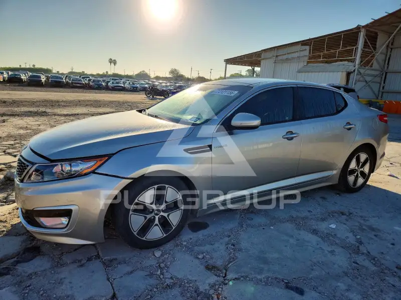 2013 KIA Optima фото