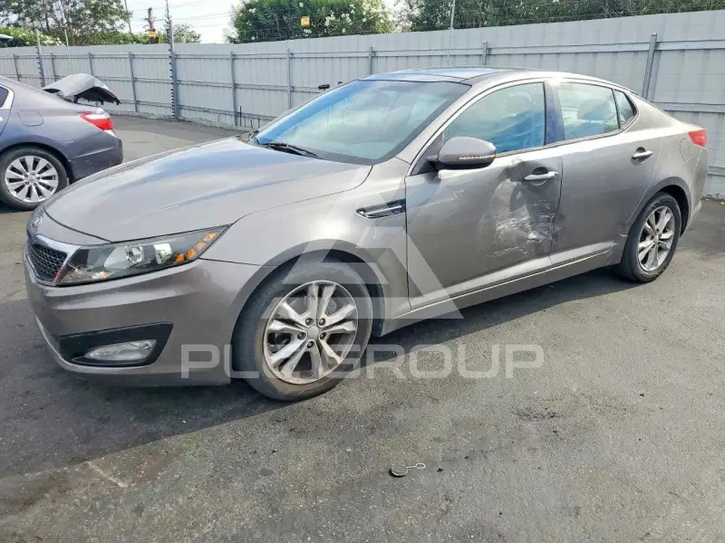 2013 KIA Optima photo