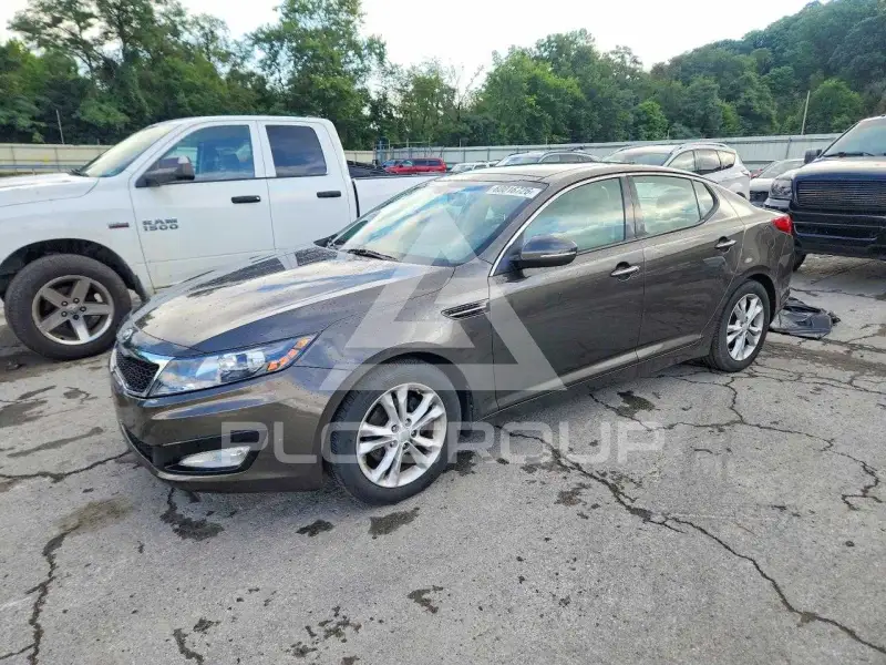 2013 KIA Optima фото