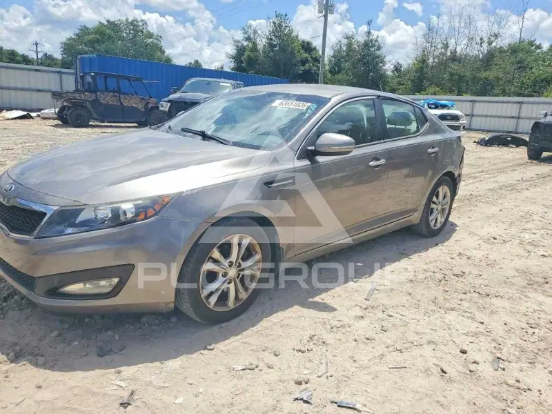 2013 KIA Optima photo