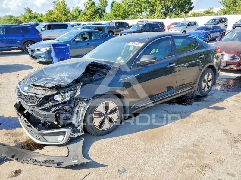 2013 KIA Optima photo