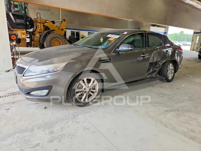 2013 KIA Optima фото