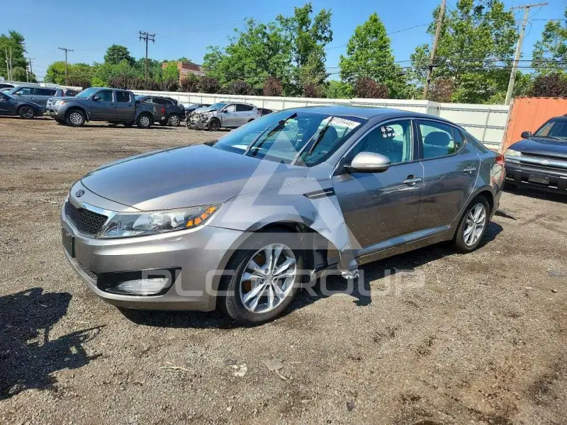 2013 KIA Optima фото