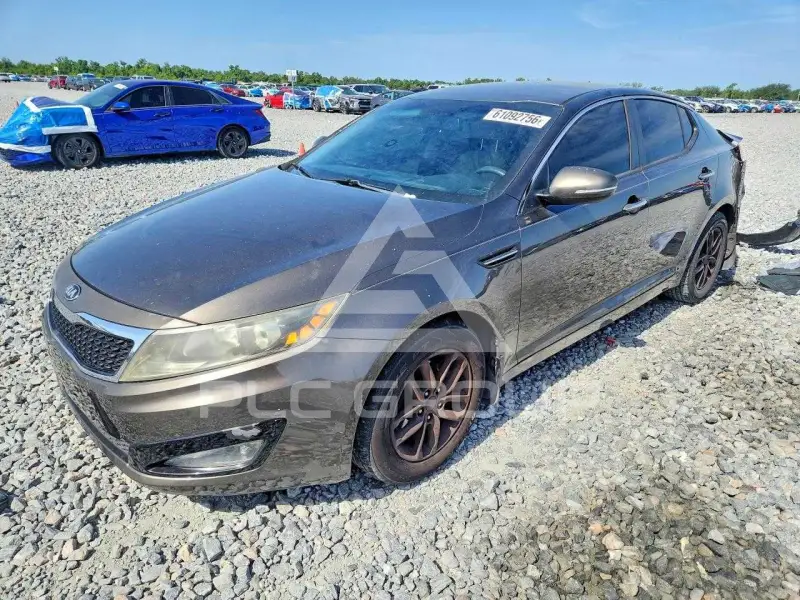 2013 KIA Optima photo