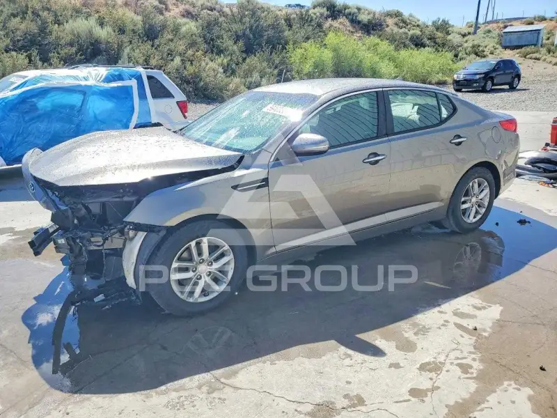 2013 KIA Optima photo