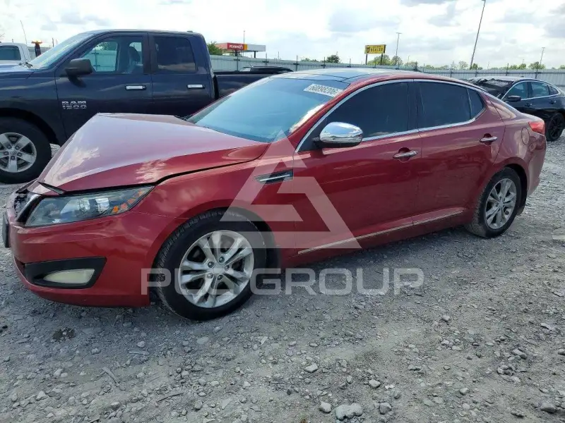 2013 KIA Optima photo