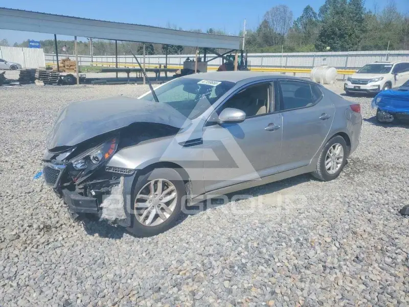 2013 KIA Optima photo