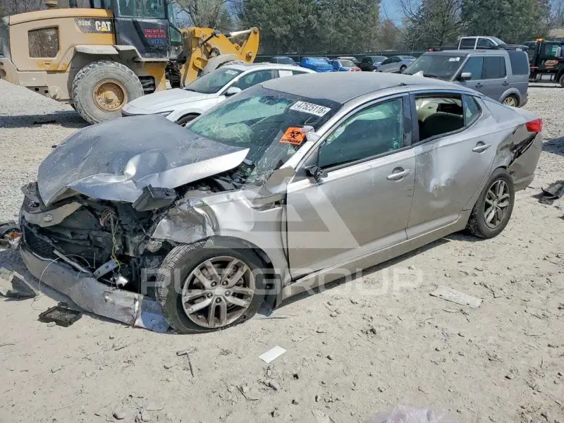 2013 KIA Optima photo