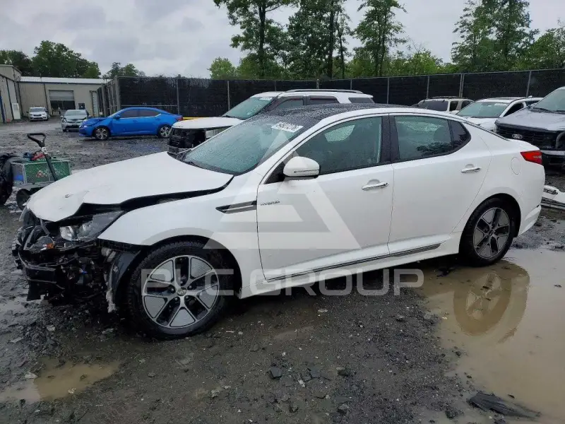 2013 KIA Optima photo