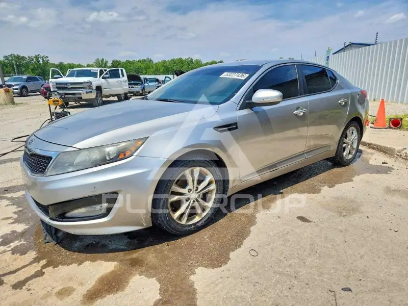 2013 KIA Optima photo