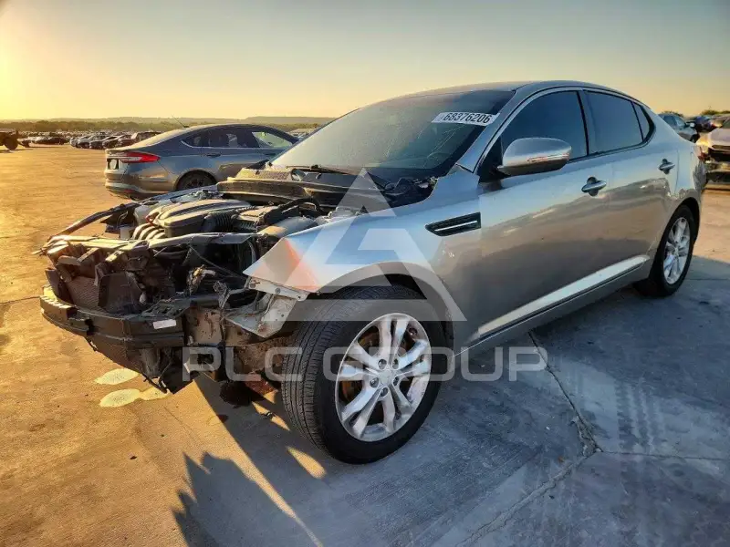 2013 KIA Optima photo
