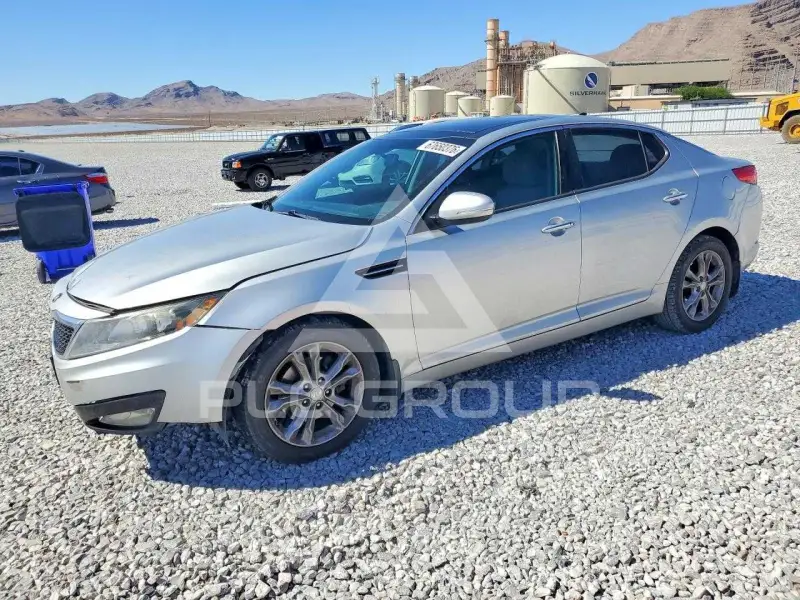 2013 KIA Optima photo