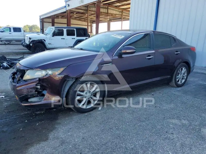 2013 KIA Optima photo