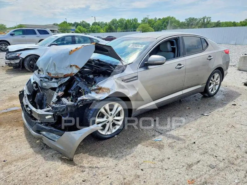 2013 KIA Optima photo