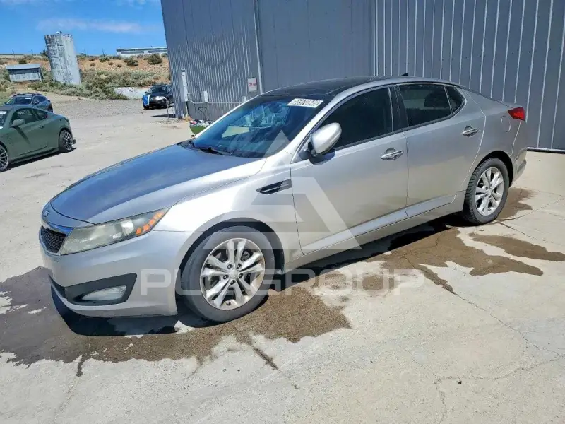 2013 KIA Optima photo