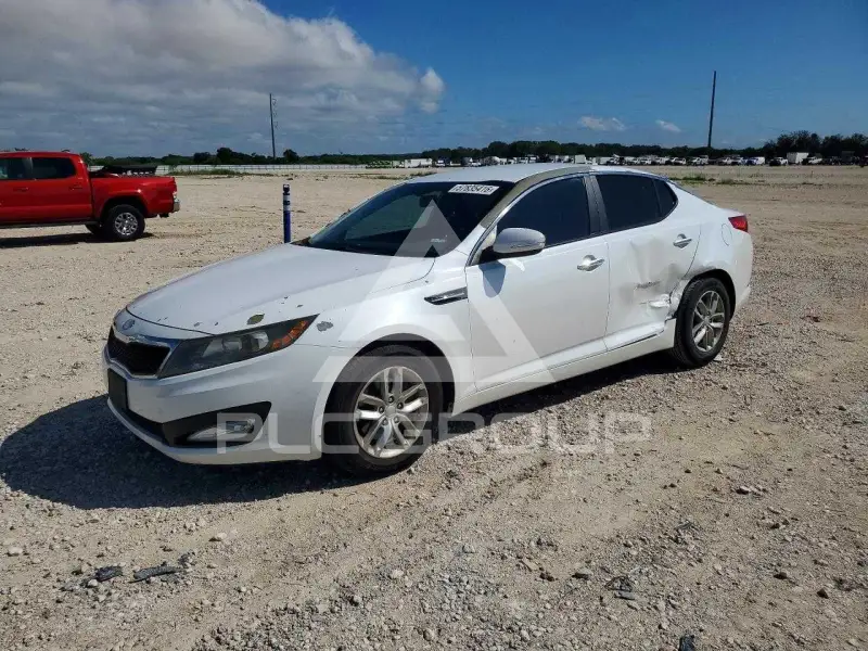 2013 KIA Optima photo