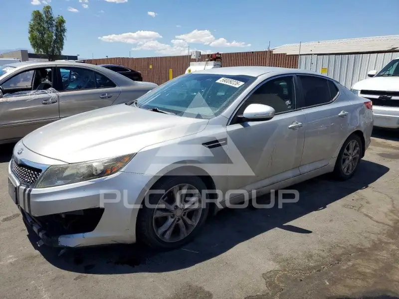 2013 KIA Optima photo
