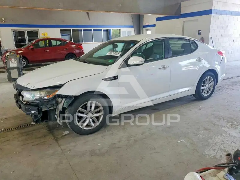 2013 KIA Optima photo