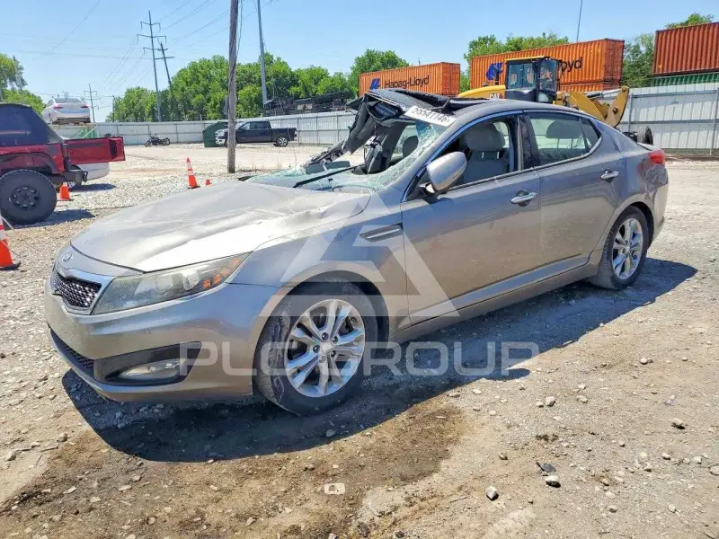 2013 KIA Optima photo