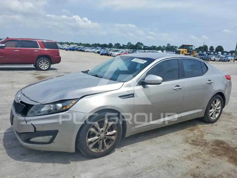 2013 KIA Optima фото