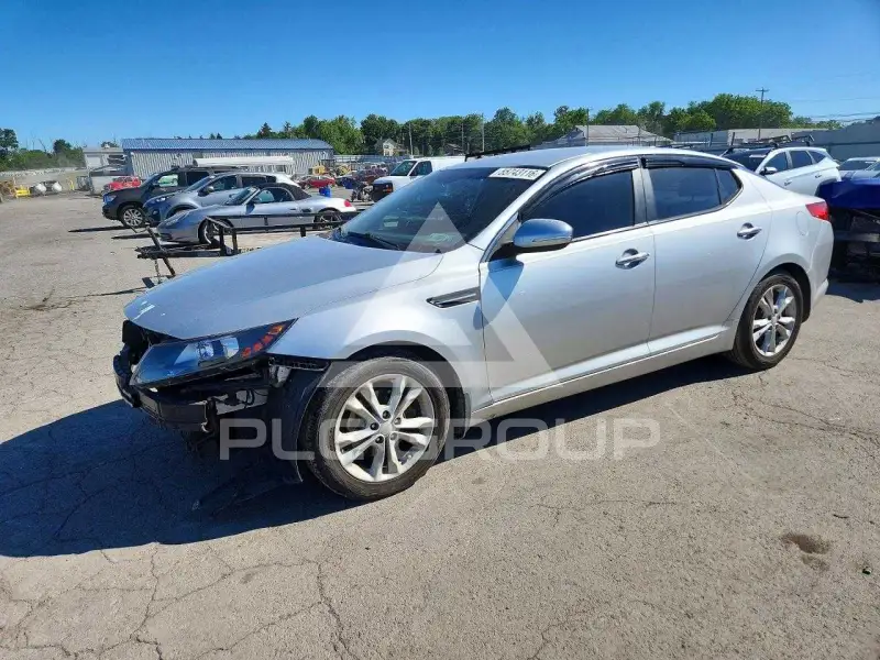 2013 KIA Optima photo