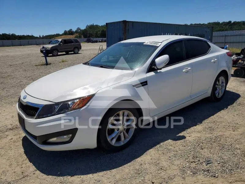 2013 KIA Optima photo